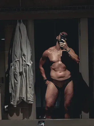 OnlyFans of naoybi