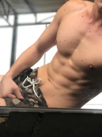 OnlyFans cuenta clyde18 header 2