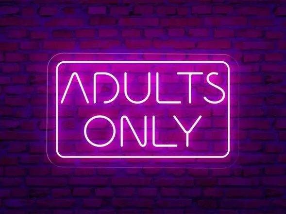 OnlyFans cuenta vixenfairydoll header 2