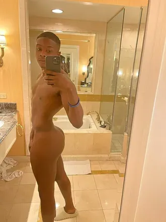 OnlyFans cuenta prettyhoochiee avatar 1