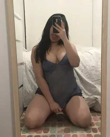 OnlyFans account  probs avatar 1