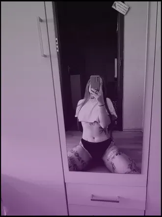 OnlyFans cuenta mondayschill avatar 1