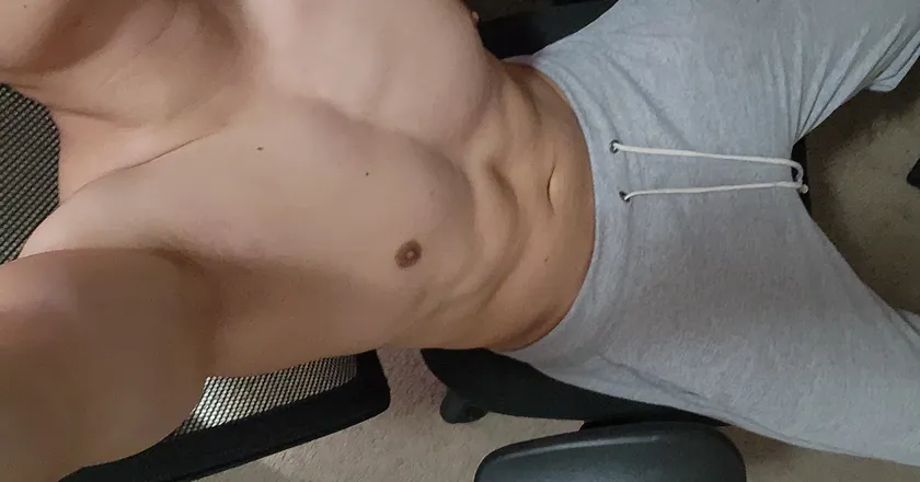 OnlyFans account  k.u.r.o header 2