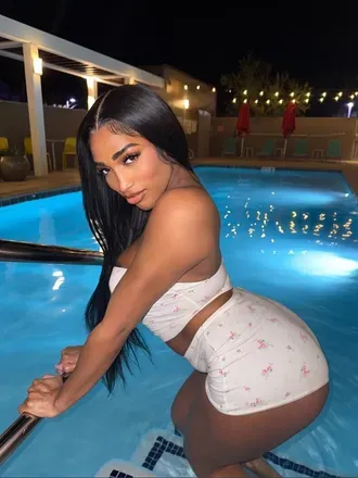 OnlyFans cuenta searching4monaee avatar 1