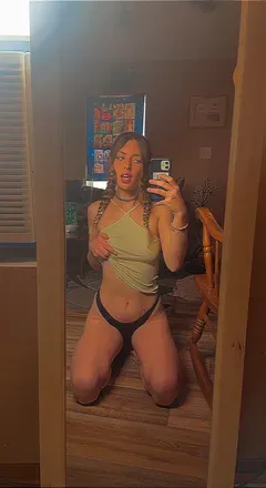 OnlyFans cuenta kyralovesyoutoo avatar 1