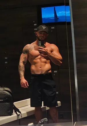 OnlyFans cuenta mifox avatar 1