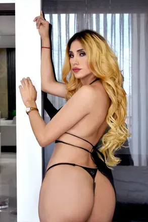 OnlyFans cuenta paularo2121 avatar 1