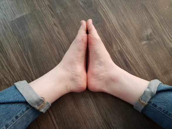 OnlyFans account  oozie_suzie header 2