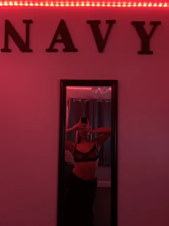 OnlyFans cuenta itsjustnavy header 2