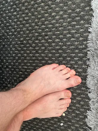 OnlyFans cuenta myfeetforuuu header 2