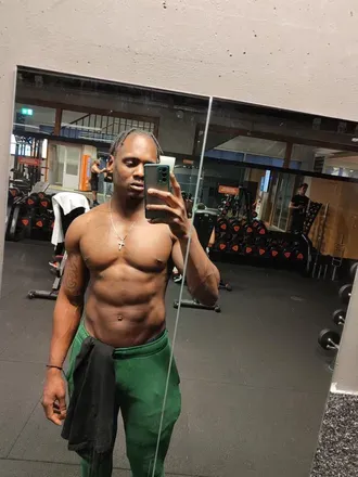 OnlyFans account  shaifit header 2
