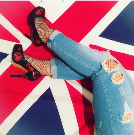 OnlyFans cuenta ladieswearheels header 2