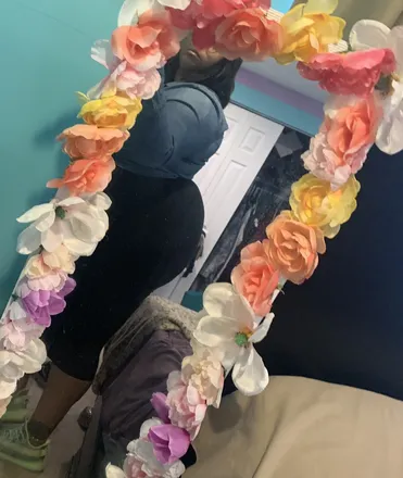 OnlyFans account  londonmarienicole header 2