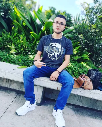 OnlyFans cuenta aztuid99 header 2