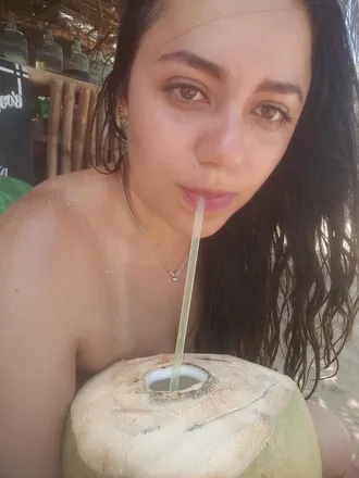 OnlyFans account  fati_yaporfavor header 2