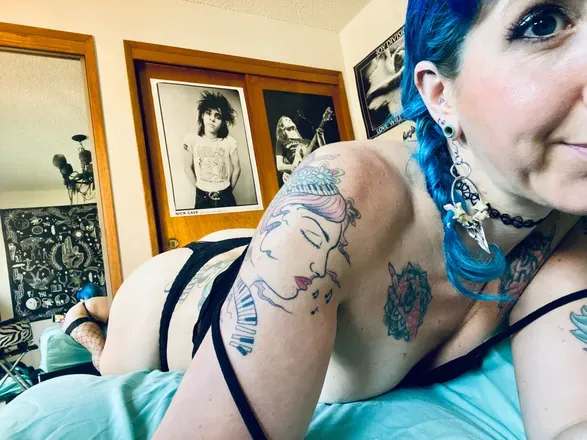 OnlyFans cuenta amberrockslive header 2
