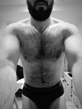 OnlyFans cuenta therealpapii header 2