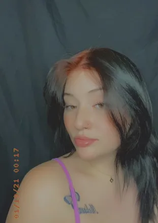 OnlyFans cuenta yvonnekait header 2