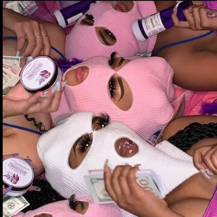 OnlyFans cuenta pisqui23 header 2