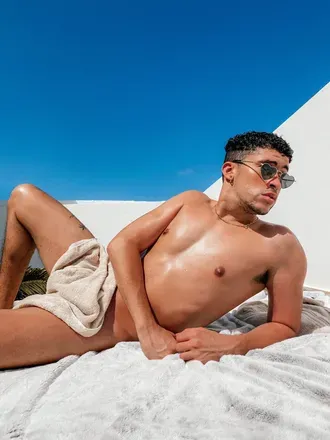 OnlyFans cuenta badbunnybb header 1