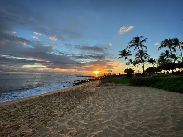 OnlyFans cuenta hawaiiangirlxoxo header 2