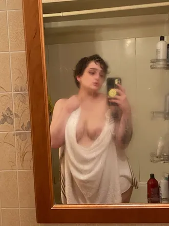 OnlyFans cuenta marilynrose1123 header 2