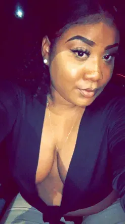 OnlyFans account  sunpeachy avatar 1