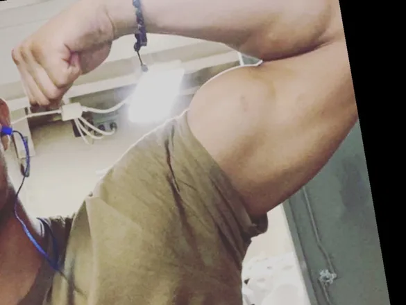 OnlyFans cuenta u64081728 header 2