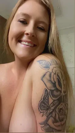 OnlyFans cuenta xoxocourt avatar 1