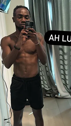 OnlyFans account  whosthisperson avatar 1