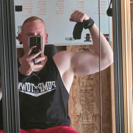 OnlyFans account  beefcake_ginger header 2