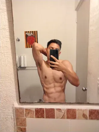 OnlyFans cuenta axelm0126 header 2