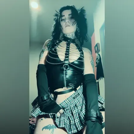 OnlyFans cuenta karmasbottombitch avatar 1