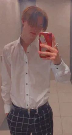 OnlyFans cuenta akos2003jan02 avatar 1