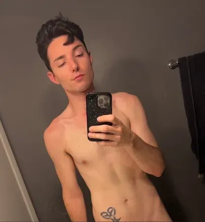 OnlyFans cuenta ravenhairedprince avatar 1