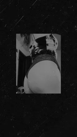 OnlyFans cuenta lovely_layne header 2