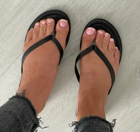 OnlyFans cuenta prettydollyfeet avatar 1