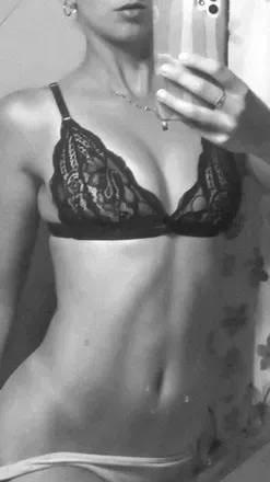 OnlyFans cuenta maldita32 avatar 1