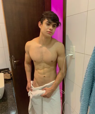 OnlyFans cuenta matheus_fariiaas header 2