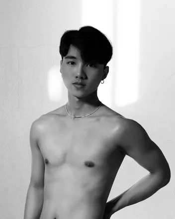 OnlyFans cuenta pondkrit header 2