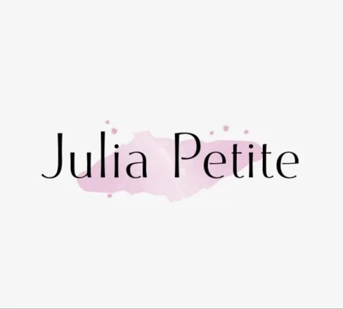 OnlyFans cuenta juliapetite header 2
