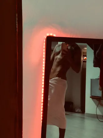 OnlyFans account  yeian_oficial header 2