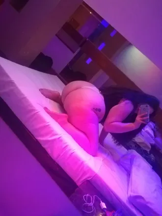 OnlyFans cuenta lenahxxx header 2