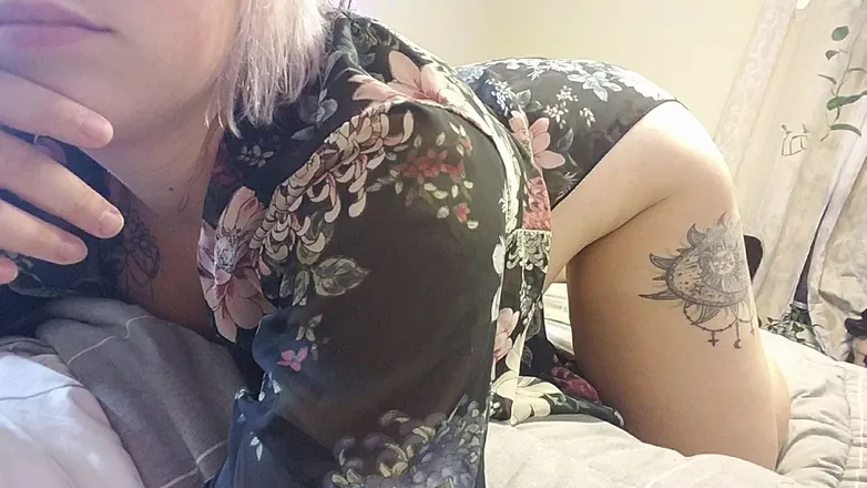 OnlyFans cuenta qeenaurora420 header 2