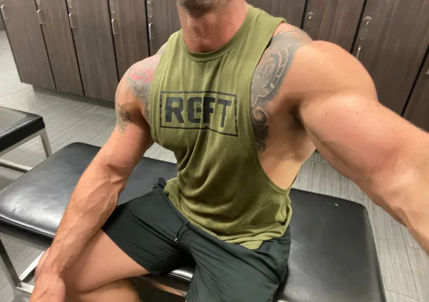 OnlyFans account  ironman04 header 2