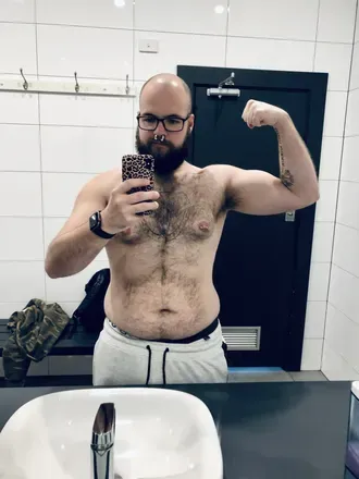 OnlyFans cuenta theironcub header 2