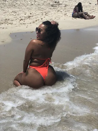 OnlyFans account  mamimj713 header 2