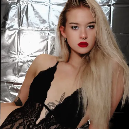 OnlyFans cuenta zedd.bear23 header 2