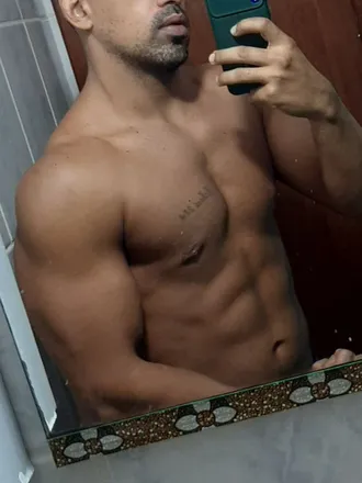 OnlyFans cuenta luke_gym header 2