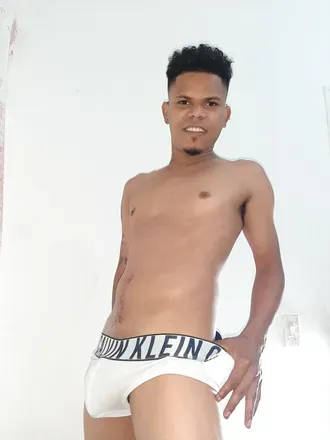 OnlyFans account  damiandracks02 avatar 1